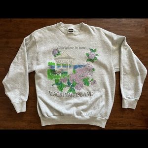 Vintage Mackinac Island (Michigan) Crewneck Size Large